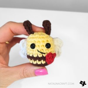 Bee amigurumi