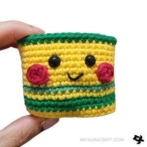 Crayons and box - Free Crochet Pattern