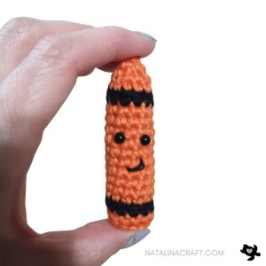Crayons and box - Free Crochet Pattern