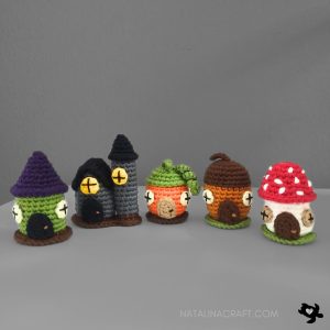 Free Crochet Pattern – Witch's Hut Dollhouse