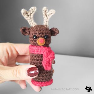 1crochet reindeer doll