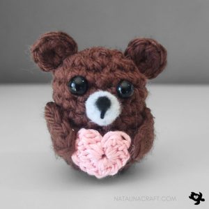 14crochet valentines bear