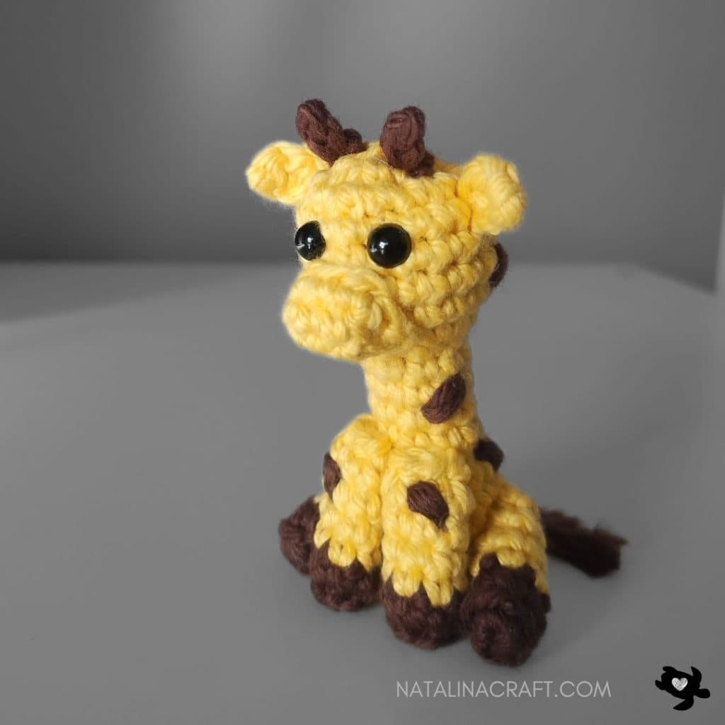 Mini Giraffe Free Crochet Pattern
