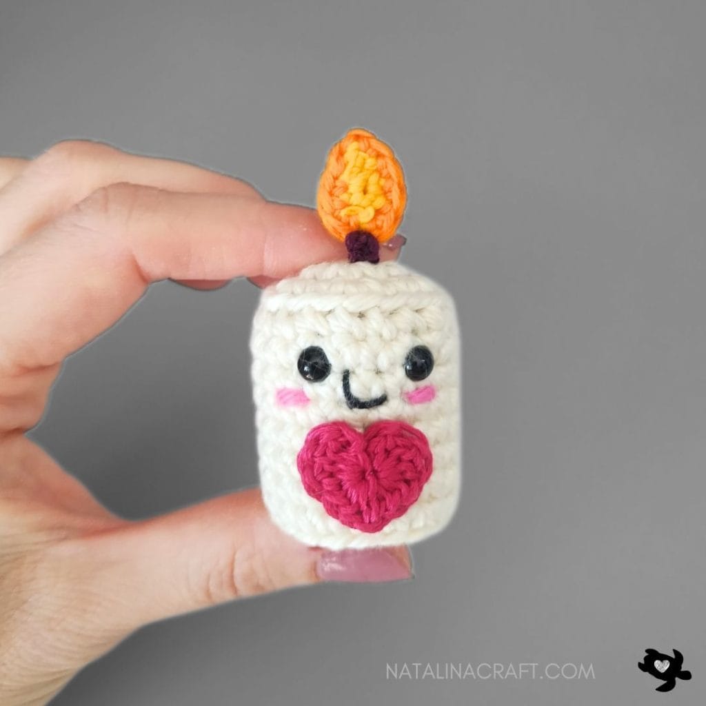 Love Candle - Free Crochet Pattern
