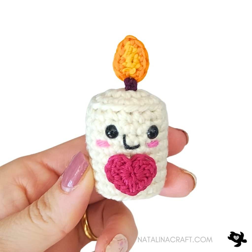 Love Candle - Free Crochet Pattern