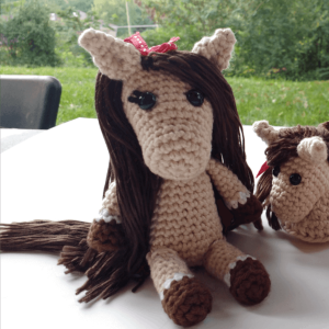 little crochet horse