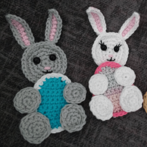 crochet applique easter bunny