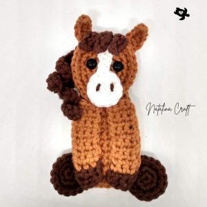 brown horse applique crochet