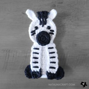 21crochet zebra applique